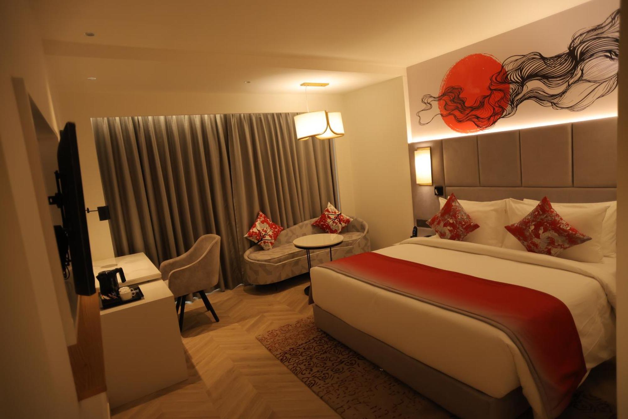 Ramada By Wyndham Gorakhpur Gorakhnath Mandir Road Hotel ภายนอก รูปภาพ