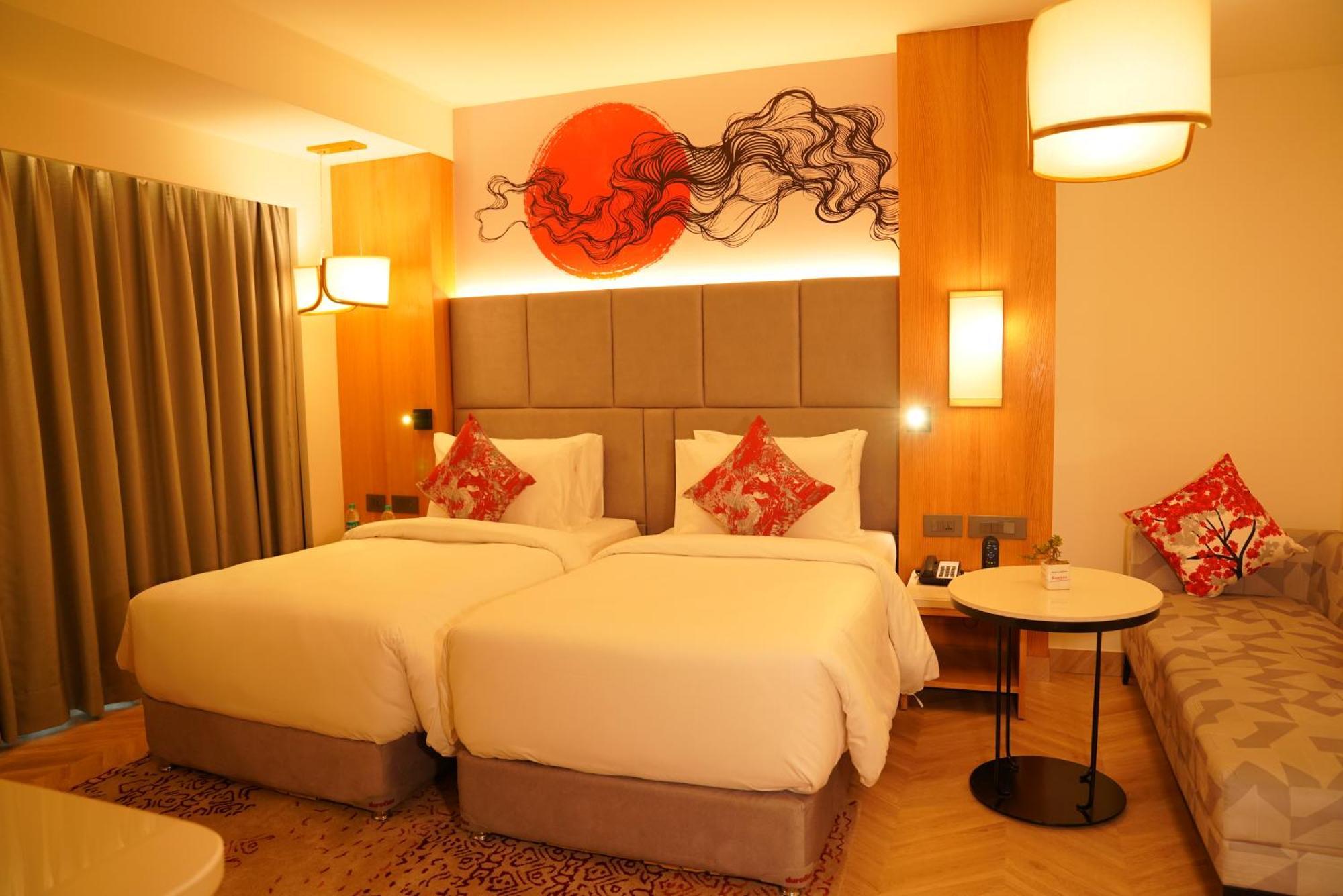Ramada By Wyndham Gorakhpur Gorakhnath Mandir Road Hotel ภายนอก รูปภาพ